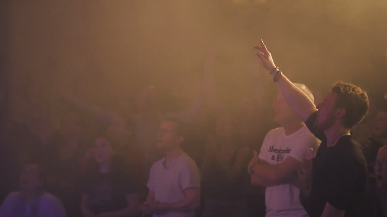 St Aldates Worship performs Raised With Christ (feat. Laruen Harris)